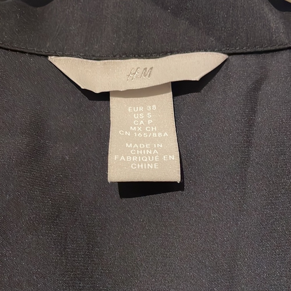 H&M Romper - Picture 2 of 2
